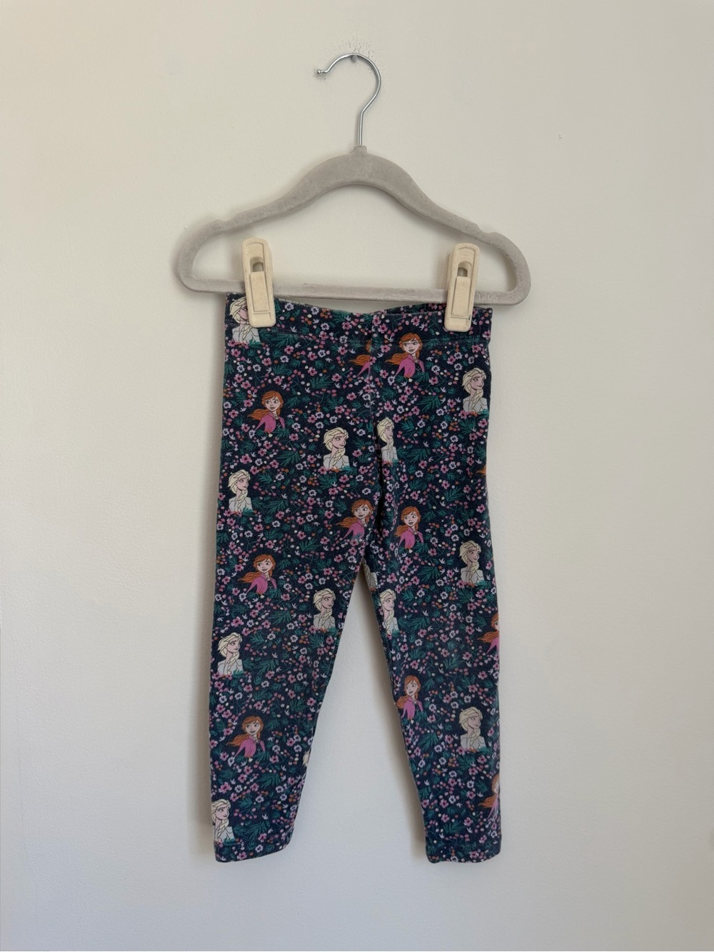 Pair of M&S Disney’s ‘Frozen’ Print Leggings (Size 3-4)